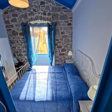 Sole Azzurro Suite Bosa Kültér fotó